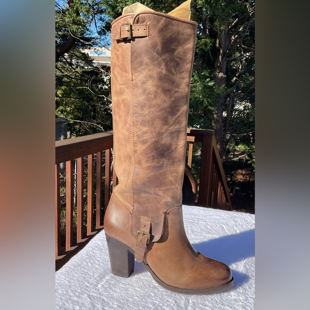 Ariat Women’s Brown Leather Heeled Boots